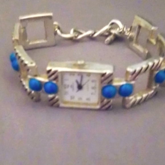 Ladies watch - Picture 1 of 11